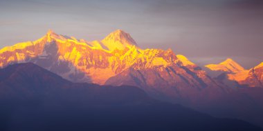 güzel manzara içinde Himalayalar