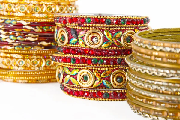 Indyjska bransoletki w różnych kolorach — Zdjęcie stockowe