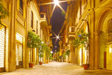 sokaklarda gece milano, İtalya