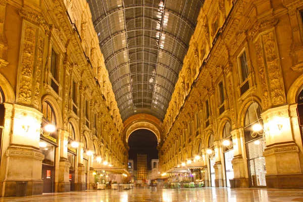 Vittorio emanuele galerie genomen in Milaan, Italië — Stockfoto