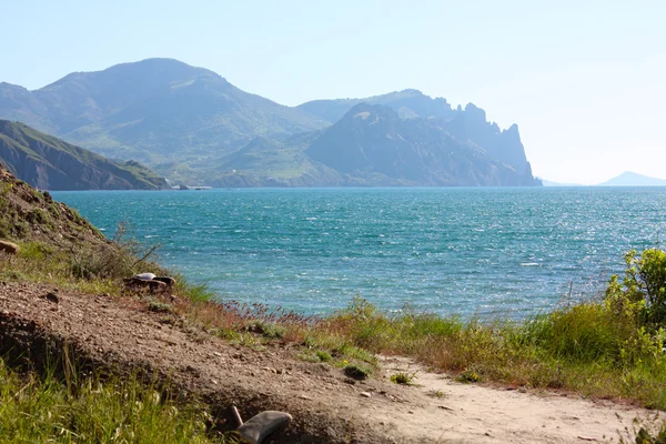 Amazing landscape of the Black Sea and the Karadag mountain in Crimea, Ukraine — Stock Photo, Image