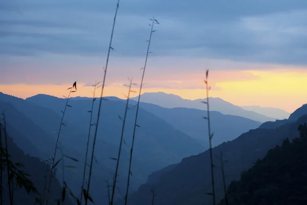 Majestätiska Himalaya vid solnedgången tid, nepal — Stockfoto