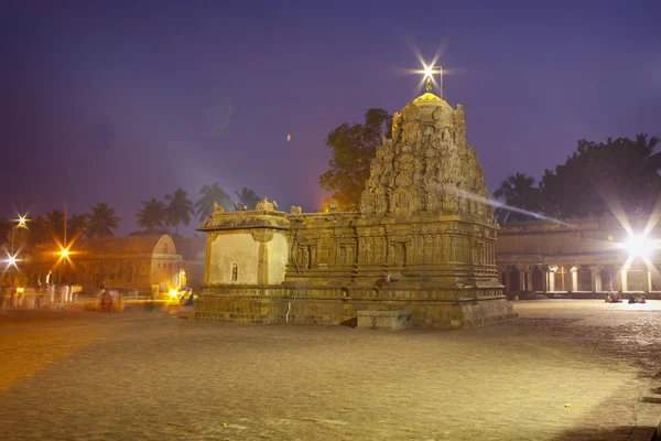 Thanjavur Brihadeeswarar Temple at night. One of the world heritage sites. — Stock Photo, Image