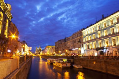 gece şehir. st. Petersburg kanallarının