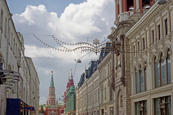 Kremelské zdi, Kreml a historické muzeum a ulicích Moskvy — Stock fotografie