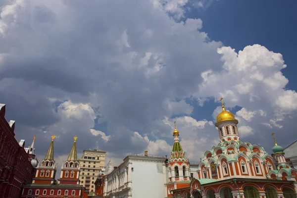 Kazankatedralen på Röda torget i Moskva, Ryssland — Stockfoto