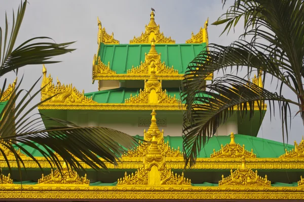 Buddhist pagoda — Stock Photo, Image