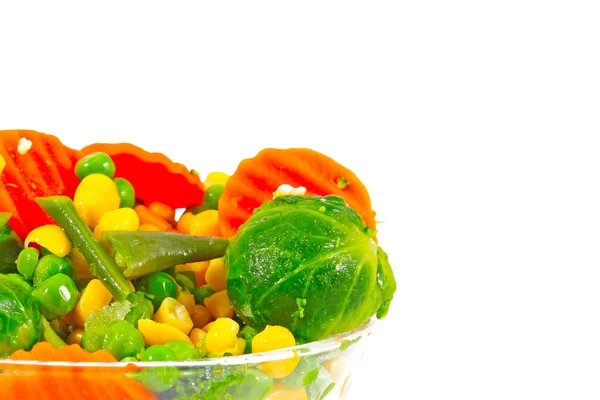 Frysta grönsaker i skål — Stockfoto