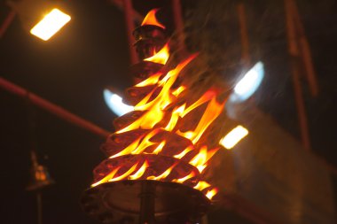 Ganga aarti ayin (yangın puja)