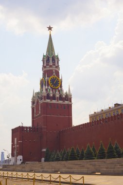 Moskova kremlin kuleleri