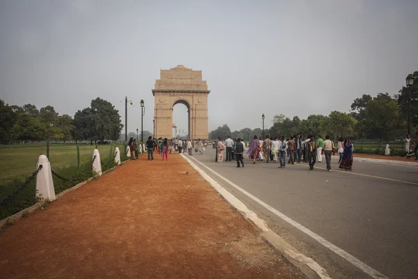 Vista del bulevar Rajpath a la puerta de la India — Foto de Stock