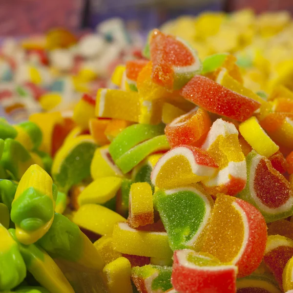 Красочные конфеты с мармеладкой — стоковое фото
