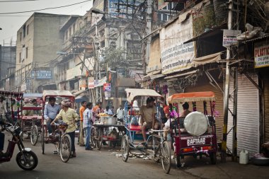 sabah bir sokak eski Delhi