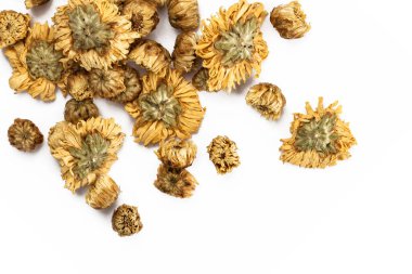 Çay için kurutulmuş kasımpatı. izole