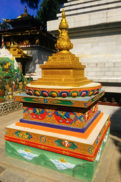 Maymun Tapınağının Etrafındaki Katmandu Daki Buda Parkındaki Tapınak Elementleri — Stok fotoğraf