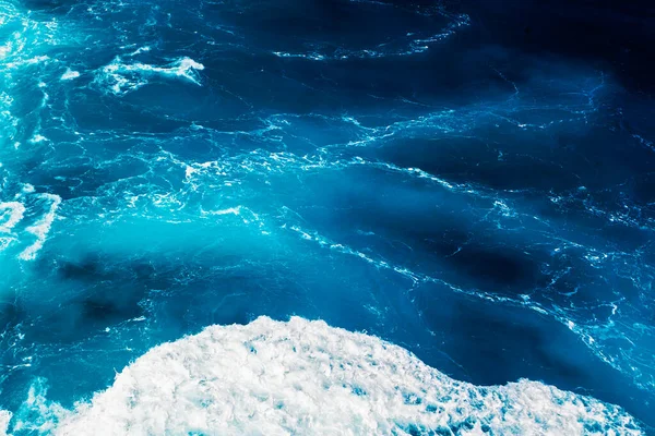Couleurs Étonnantes Eau Avec Les Vagues Mer Méditerranée — Photo