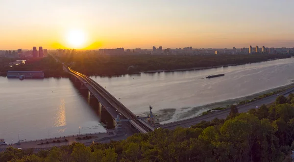 Kiev Città Vista Aerea Con Ponte Della Metropolitana Fiume Dnipro — Foto Stock