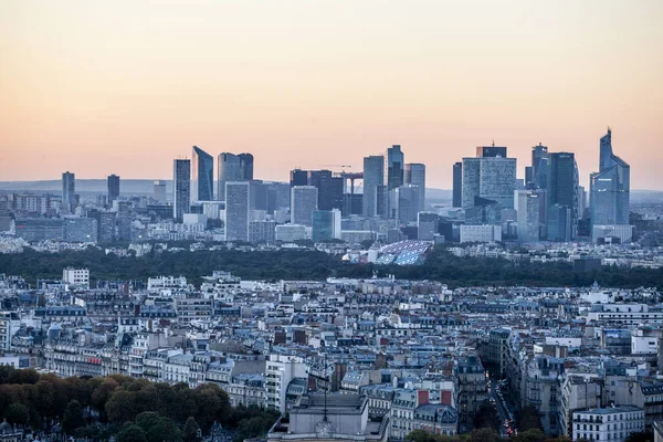 フランス 2016 フランス デファンス ビジネス地区の空撮 サンセットの時間に — ストック写真