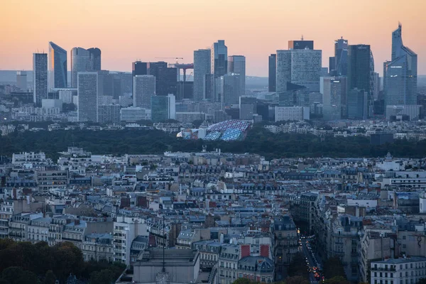 フランス 2016 フランス デファンス ビジネス地区の空撮 サンセットの時間に — ストック写真