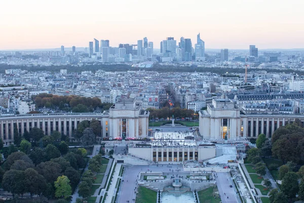 フランス 2016 フランス デファンス ビジネス地区の空撮 サンセットの時間に — ストック写真