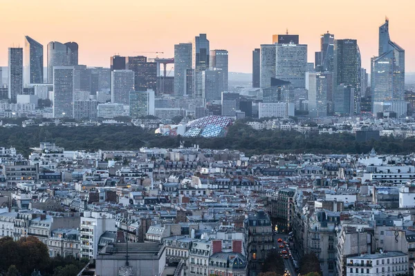 フランス 2016 フランス デファンス ビジネス地区の空撮 サンセットの時間に — ストック写真