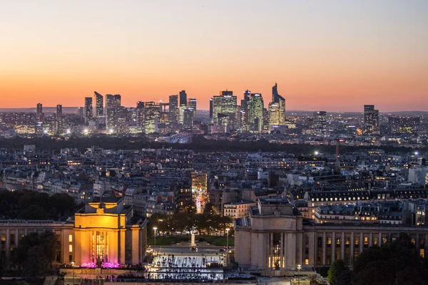 フランス 2016 フランス デファンス ビジネス地区の空撮 サンセットの時間に — ストック写真