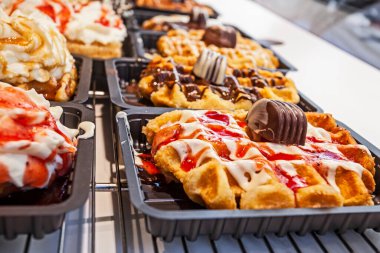 Brüksel kafe pazarında Belçika waffle 'ları