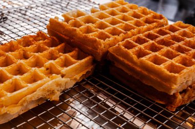 Brüksel kafe pazarında Belçika waffle 'ları