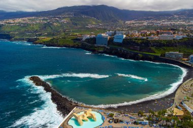 Puerto de la Crusz, Atlantik Okyanusu kıyısı, Tenerife, Kanarya Adası, İspanya