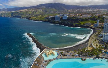 Puerto de la Crusz, Atlantik Okyanusu kıyısı, Tenerife, Kanarya Adası, İspanya
