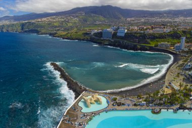 Puerto de la Crusz, Atlantik Okyanusu kıyısı, Tenerife, Kanarya Adası, İspanya