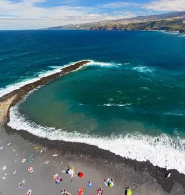 Puerto de la Crusz, Atlantik Okyanusu kıyısı, Tenerife, Kanarya Adası, İspanya
