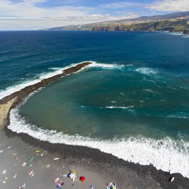 Puerto de la Crusz, Atlantik Okyanusu kıyısı, Tenerife, Kanarya Adası, İspanya