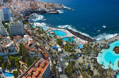 Puerto de la Crusz, Atlantik Okyanusu kıyısı, Tenerife, Kanarya Adası, İspanya