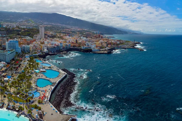 Puerto de la Crusz, Atlantik Okyanusu kıyısı, Tenerife, Kanarya Adası, İspanya