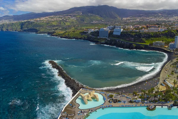 Puerto de la Crusz, Atlantik Okyanusu kıyısı, Tenerife, Kanarya Adası, İspanya