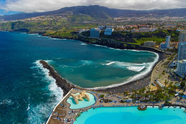 Puerto de la Crusz, Atlantik Okyanusu kıyısı, Tenerife, Kanarya Adası, İspanya