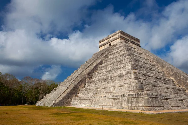 Chichén Itzá Uno Los Sitios Arqueológicos Más Visitados México — Foto de Stock