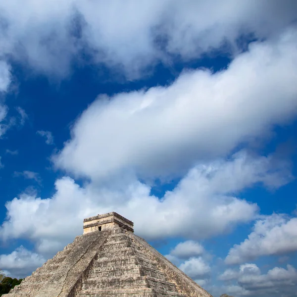 Chichen Itza Jedno Najczęściej Odwiedzanych Stanowisk Archeologicznych Meksyku — Zdjęcie stockowe