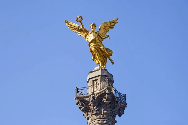 Die Statue Des Unabhängigkeitsengels Befindet Sich Auf Dem Paseo Reforma — Stockfoto