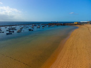 Teresitas Sahili hava görüntüsü Drone ile çekildi. Tenerife Kanarya Adası, İspanya