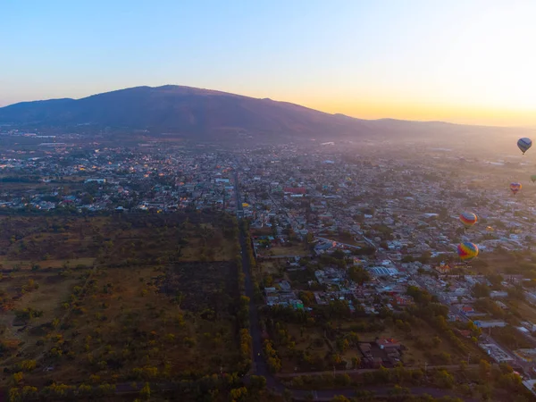 Sunrise Hot Air Balloon Teotihuacan Pyramid — Photo