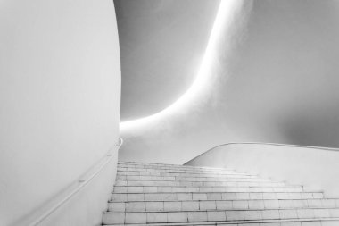 MEXICO ŞEHRİ - 14 Mart 2022: Soumaya Müzesi (Museo Soumaya). Soumayo Müzesi 'nde 30 asırlık sanat eserinden 66.000' den fazla eser var..