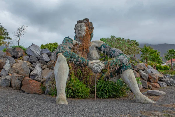 Tenerife Canary Islands March 2022 Social Garden Sculpture Giant Woman — Foto de Stock