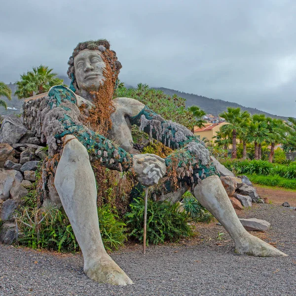 Tenerife Canary Islands March 2022 Social Garden Sculpture Giant Woman — Foto de Stock