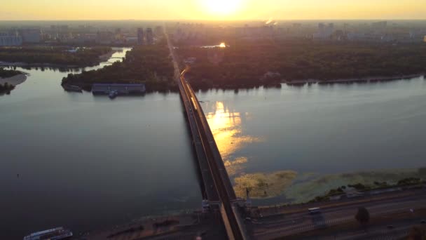 Kyiv City Aerial View Metro Bridge Dnipro River Ukraine — Αρχείο Βίντεο