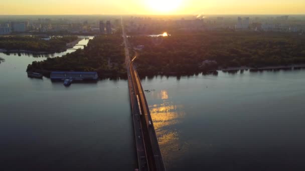 Kiev Vista Aérea Ciudad Con Puente Metro Río Dnipro Ucrania — Vídeo de stock