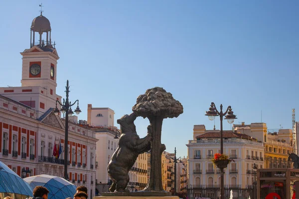 Madrid Spain Jfebruary 2022 Bear Strawberry Tree Statue Symbol Madrid — Stok fotoğraf