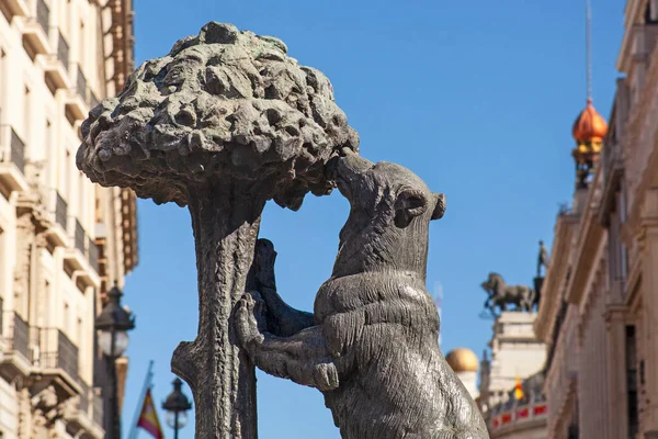 Bear Strawberry Tree Statue Symbol Madrid Puerta Del Sol Madrid — Stock fotografie