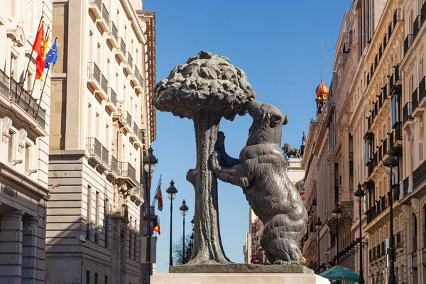 Bear Strawberry Tree Statue Symbol Madrid Puerta Del Sol Madrid — Foto Stock